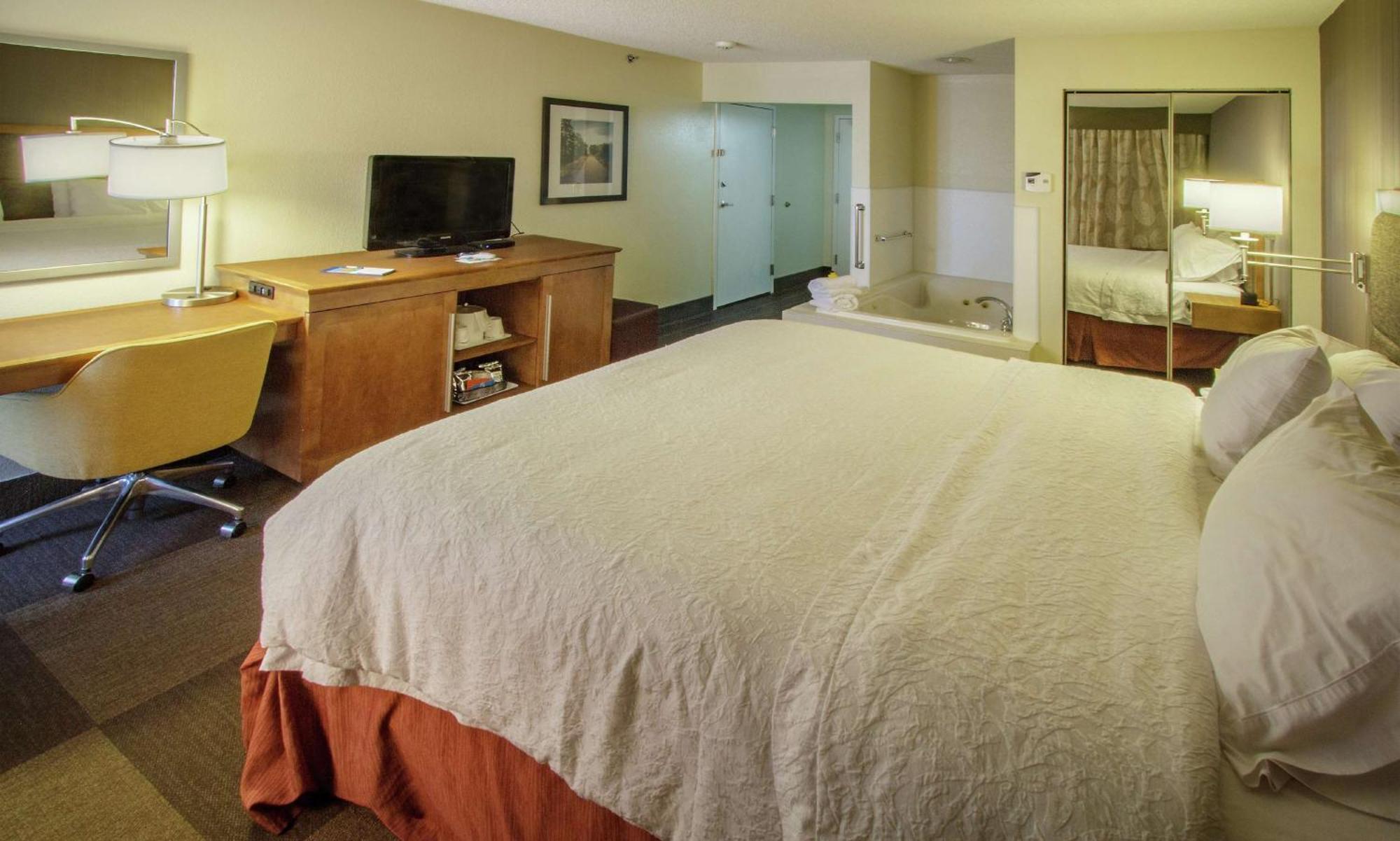 King Room with Spa Bath