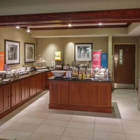 Hampton Inn South Haven-3